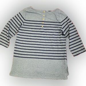 Liz Claiborne, Size L, Like New, Quarter Length Sleeves. Button Design On Back.